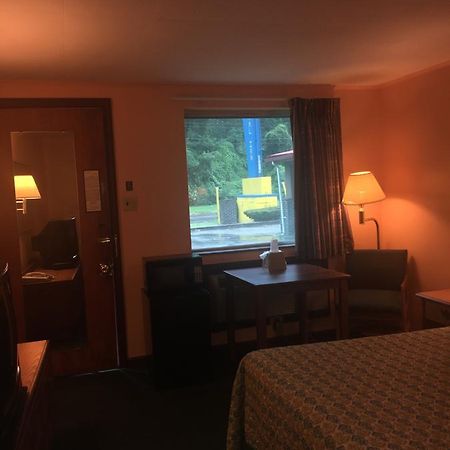 Royal Inn Portsmouth Bagian luar foto