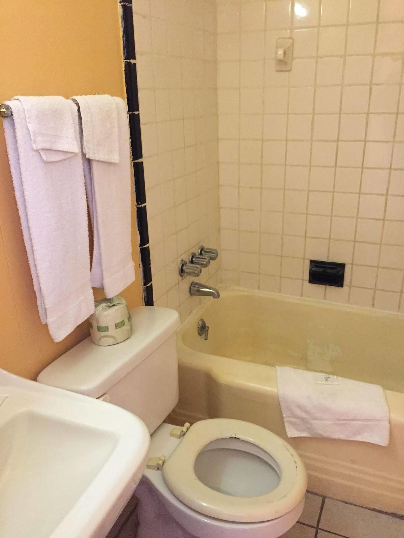 Royal Inn Portsmouth Bagian luar foto